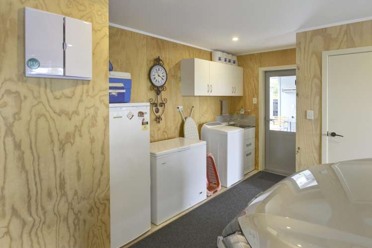 74 Feist Street Carterton_14