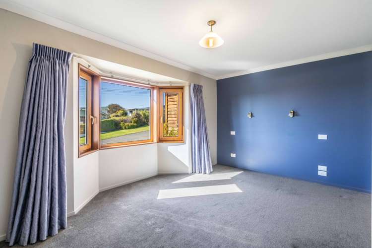 2 David Street Riverton_12