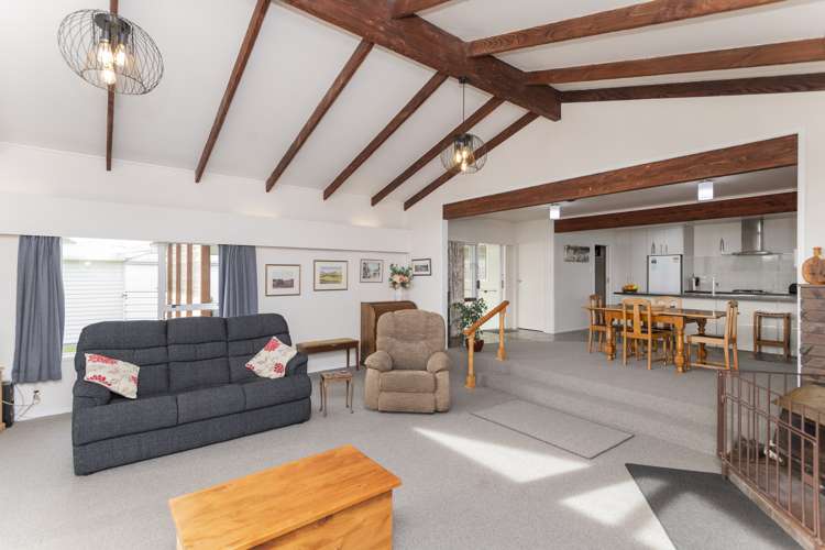 1033 Aberdeen Road Te Hapara_10