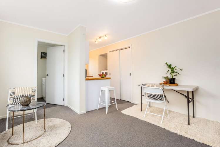 62 Severn Street Island Bay_15
