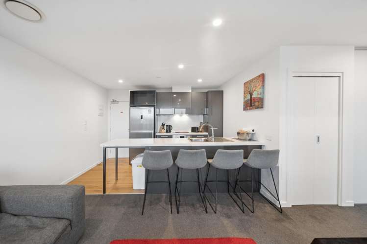 709/8 Lakewood Court_4