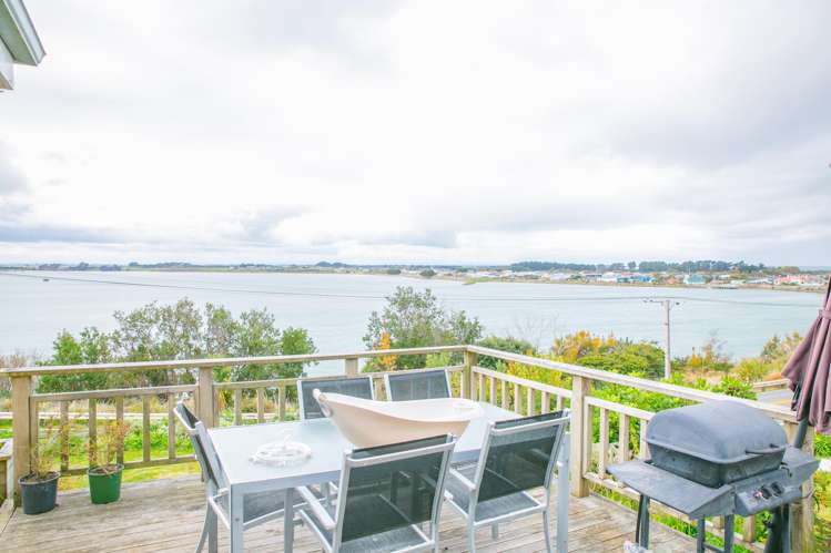 33 Orepuki Riverton Highway_0