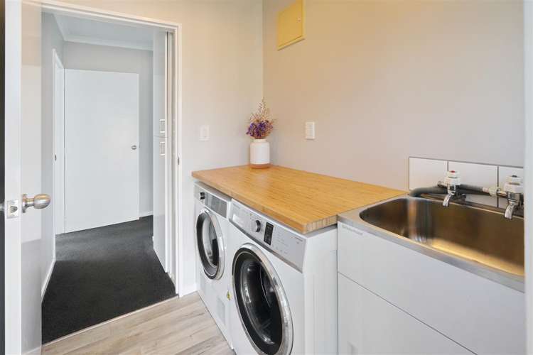 6 Gates Lane Woolston_16