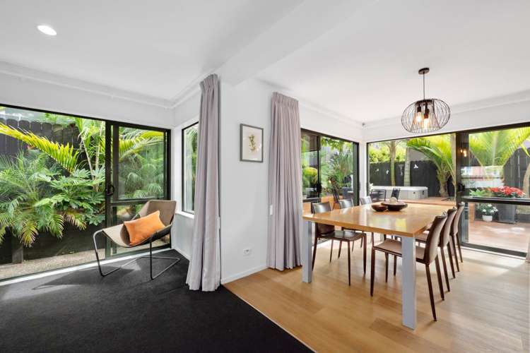 42 Merani Street Narrow Neck_9