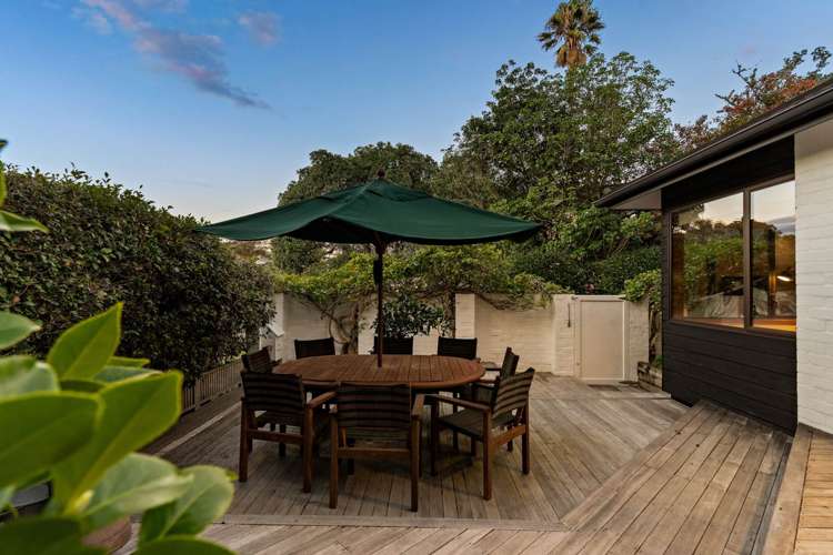 2/12 Penzance Road Mairangi Bay_25