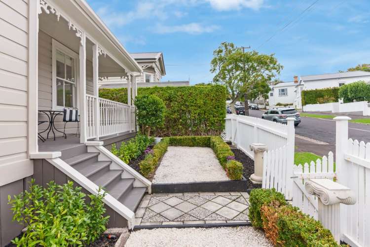 1/26 Patuone Avenue Devonport_24