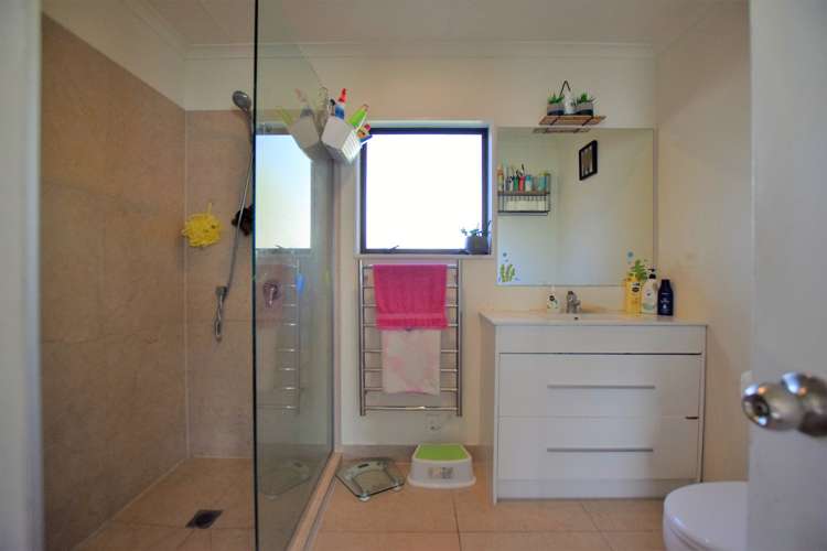 2/33 Lavelle Road Henderson_9