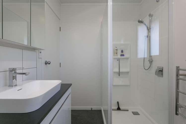 10 Kensington Place Richmond Heights_22