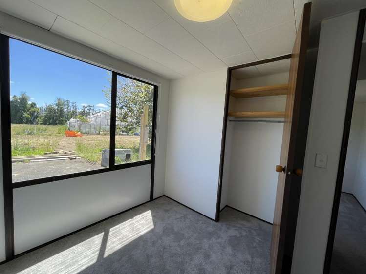 300 State Highway 16 Kumeu_9