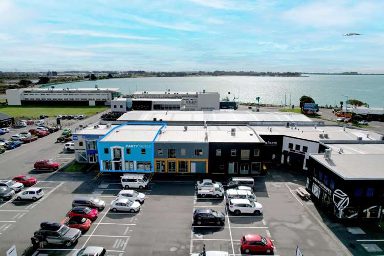 2/1063 Ferry Road Ferrymead_1