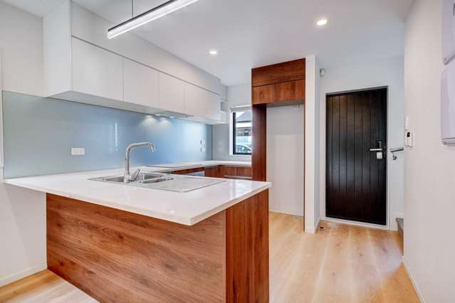 8/237 Swanson Road Henderson_1