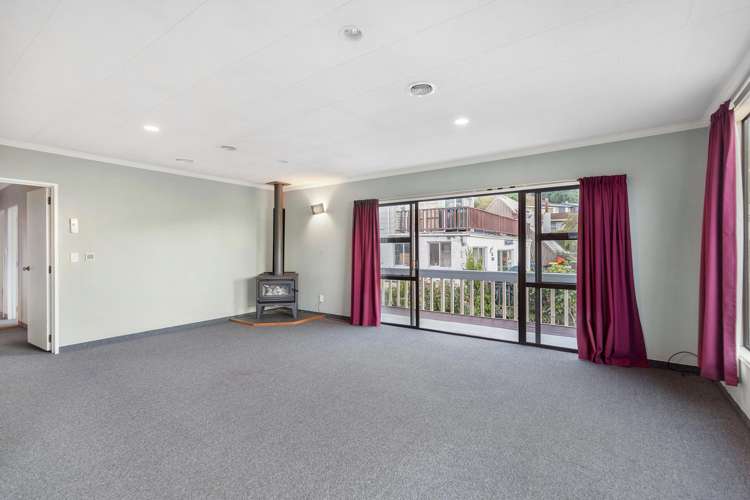 15 Avalon Crescent Fernhill/Sunshine Bay_5