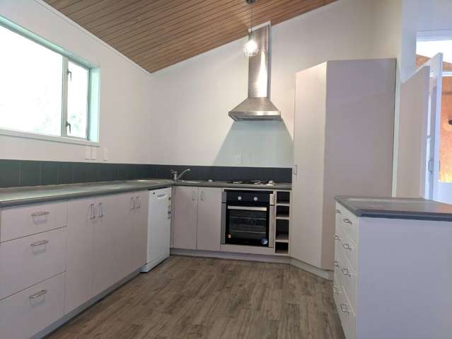 E/35 Warren Avenue Three Kings_2