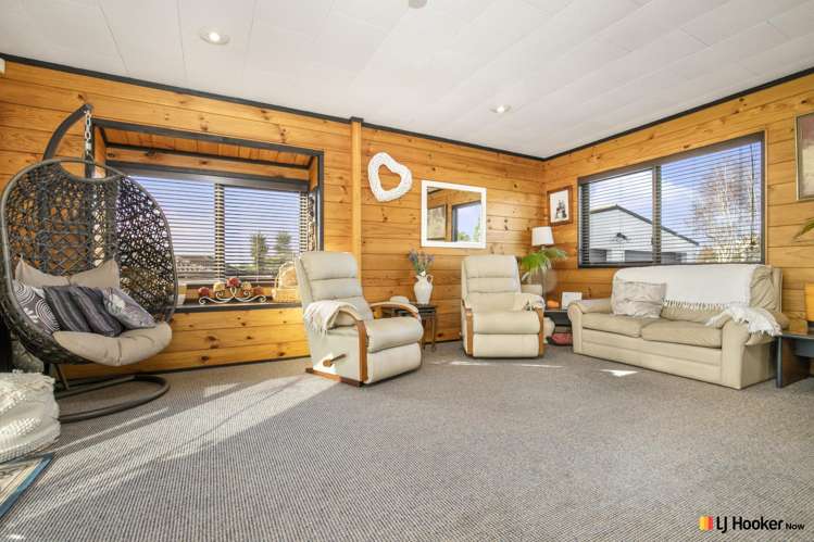 5 Hadley Wood Drive Wattle Downs_4