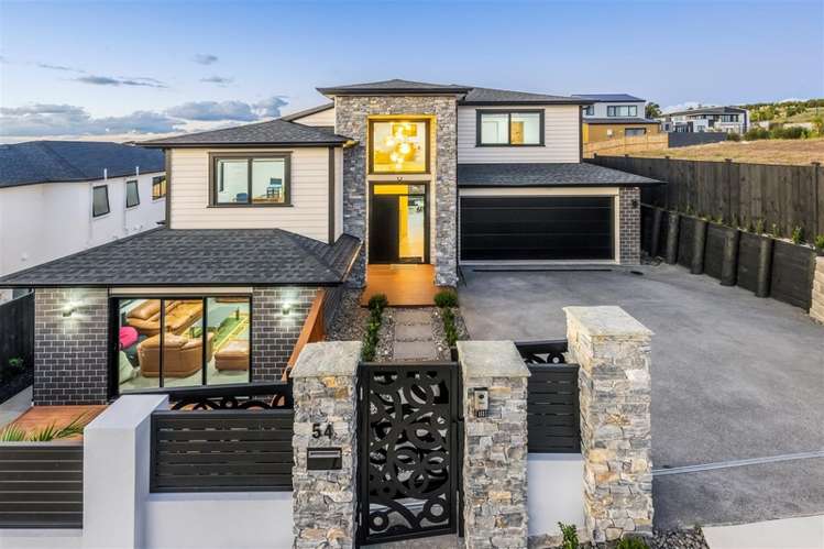 54 Armstrong Farm Drive East Tamaki Heights_4