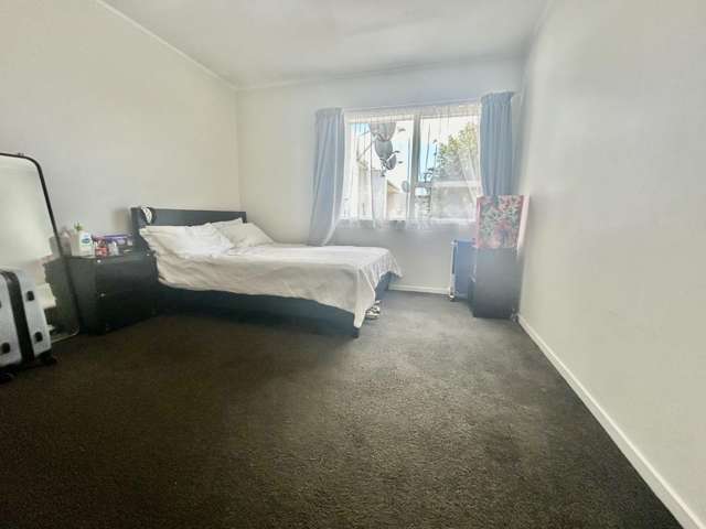 8/318 Te Atatu  Road 1802_3