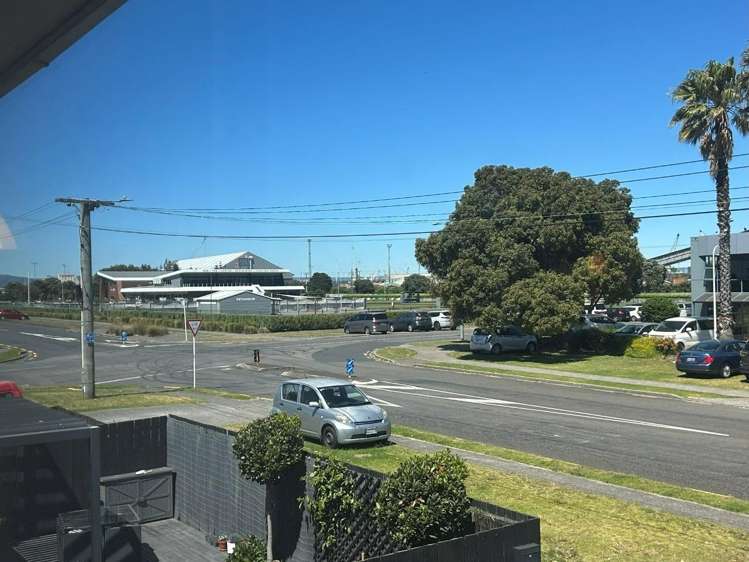 41C Tawa Street 11229_18