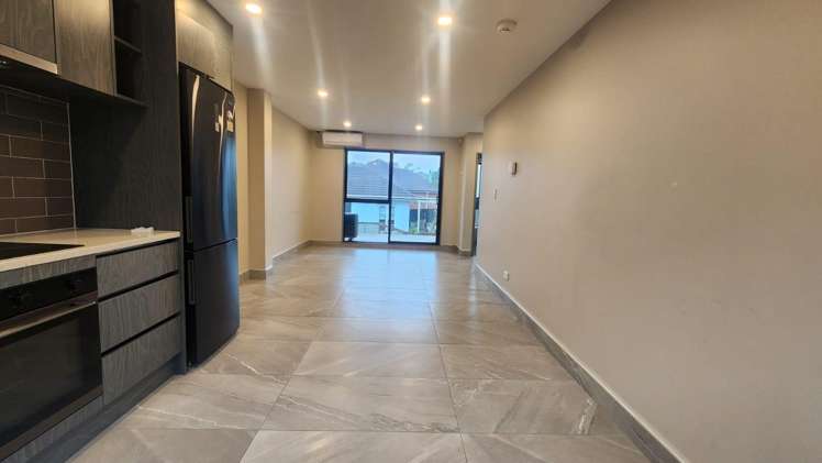 2/243 Mount Albert Road Wesley_5