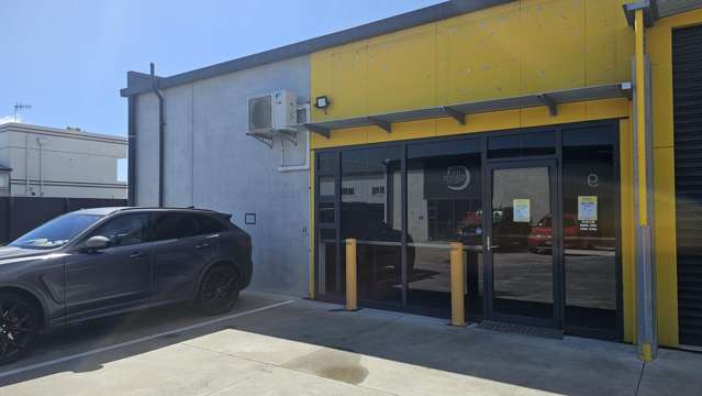 1 and 2/11-13 Wakefield Street Onekawa_2