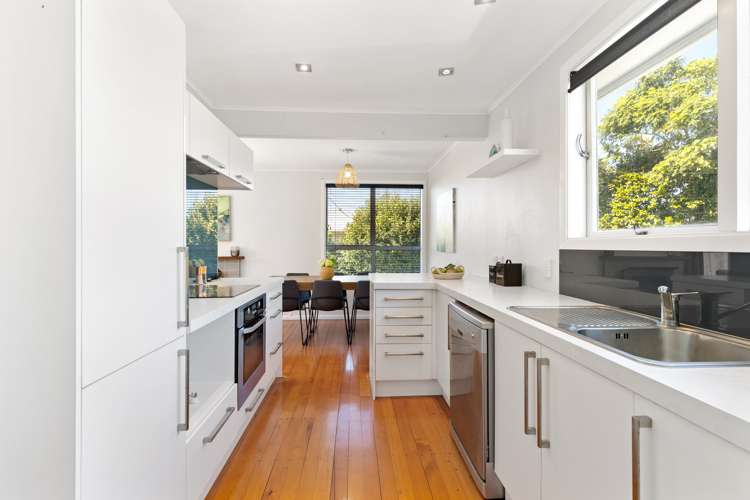 29 Tirimoana Road Te Atatu South_10