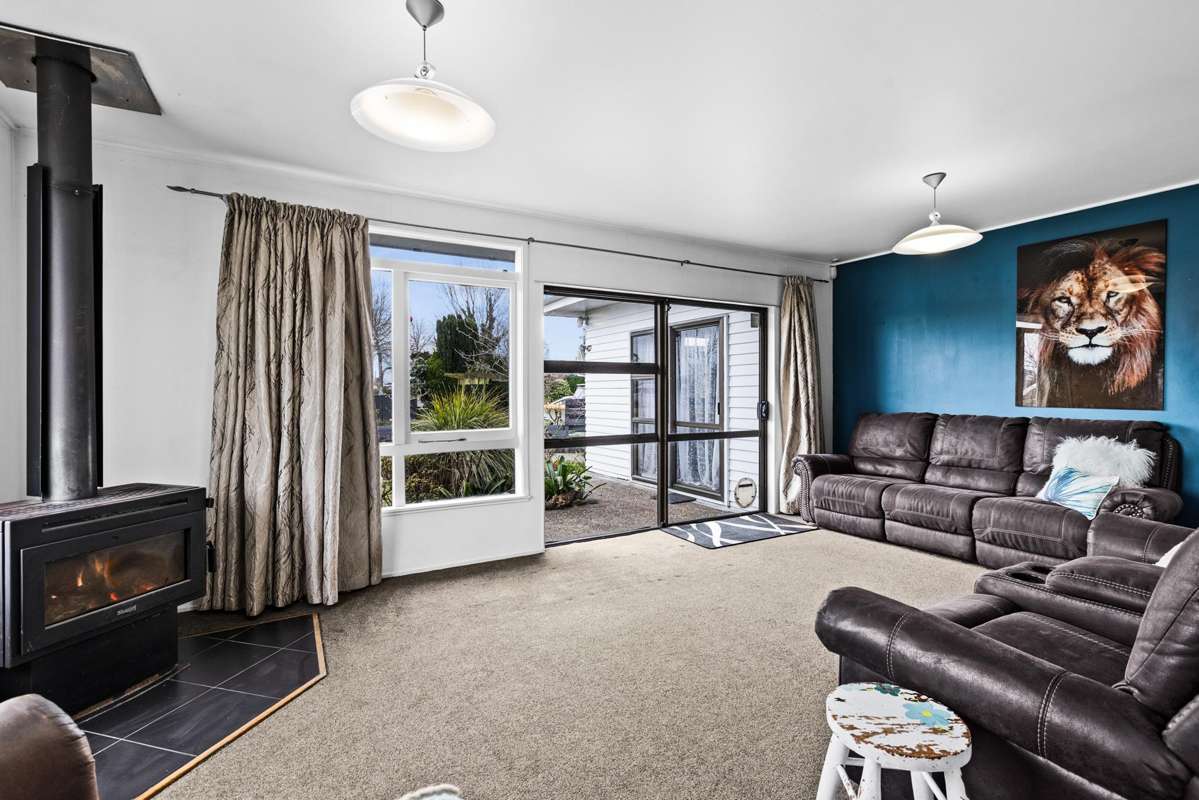 166 Flaxmere Avenue_3