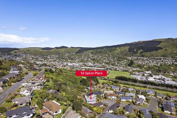 16 Spicer Place Tawa_23