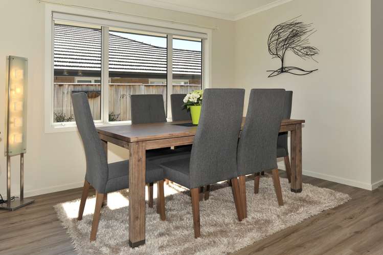 86 Washbourn Drive Richmond_8