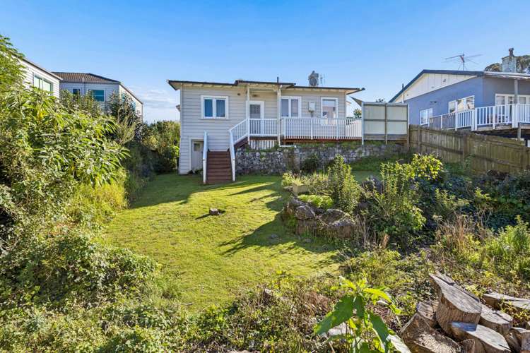 6 Lyon Avenue Mt Albert_10
