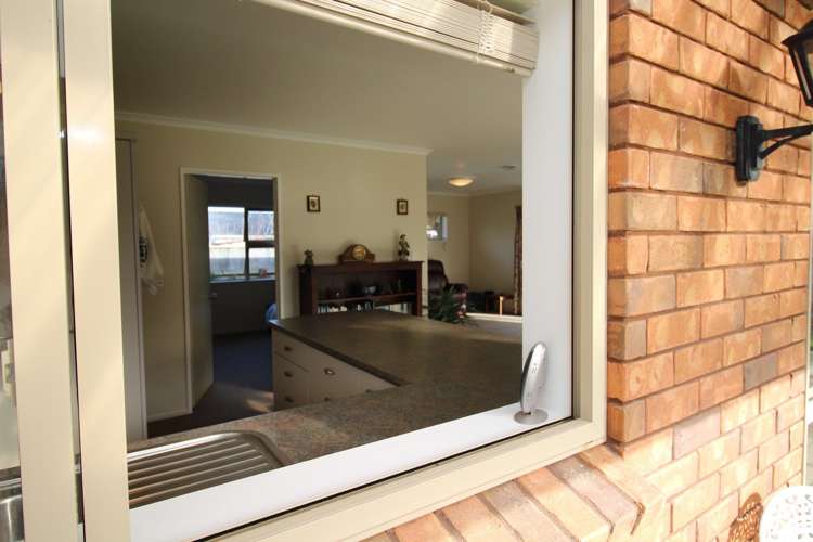 5 Russell Street Marton_22