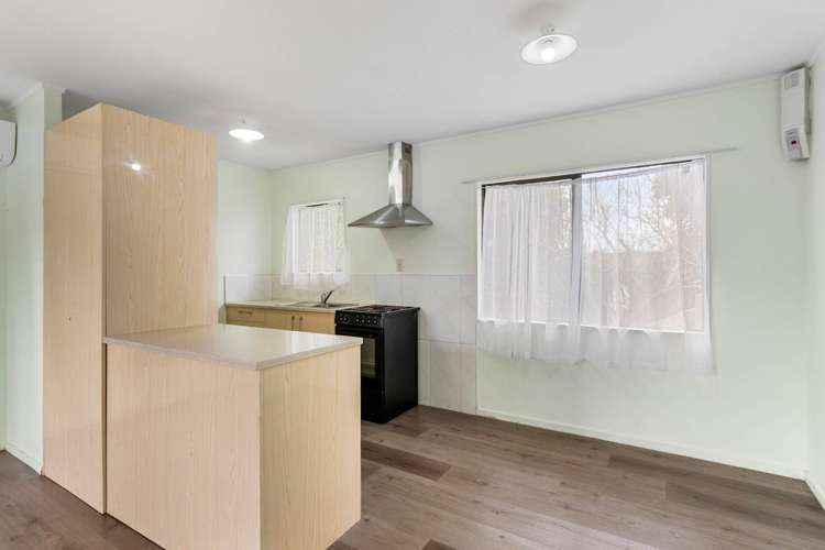 2/32 Maplesden Drive Clendon Park_7