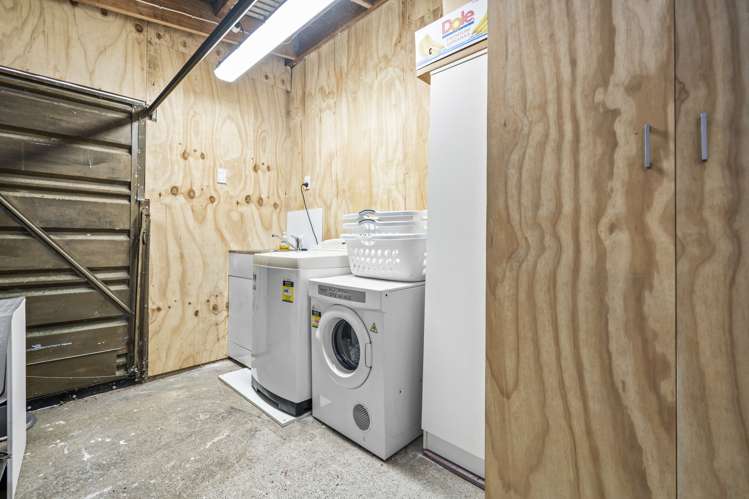 15 Sewell Place Leamington_17