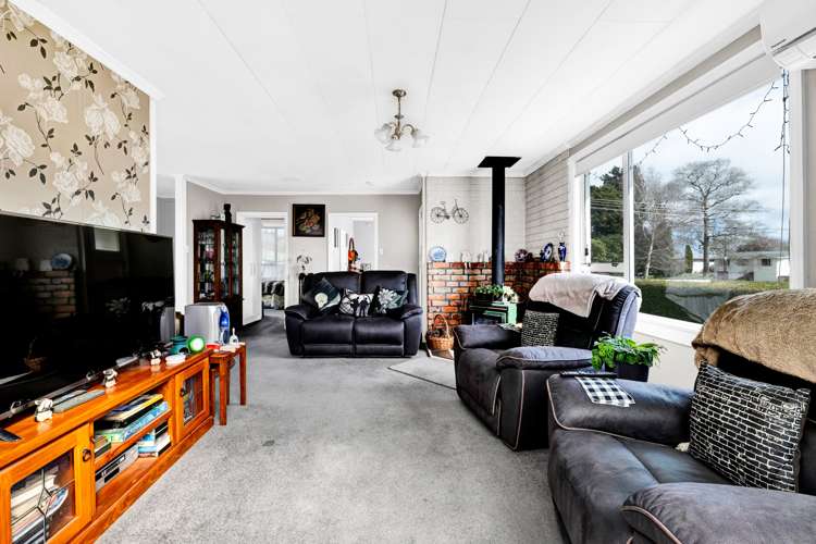 32 Conway Road Eltham_2