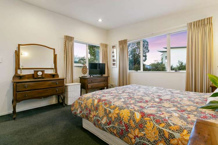 13a Graham Avenue Te Atatu Peninsula_15