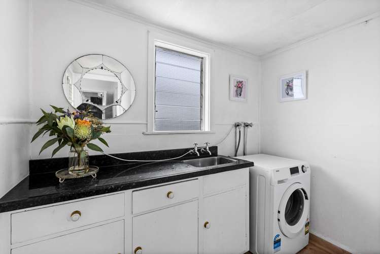 309 Kennedy Road Onekawa_13