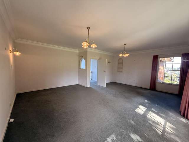 539 Riddell Road 1670_4