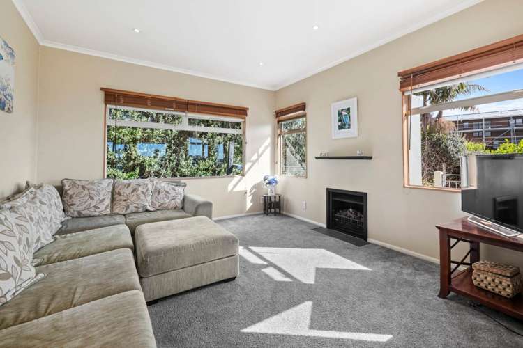 71 William Bayes Place Red Beach_13