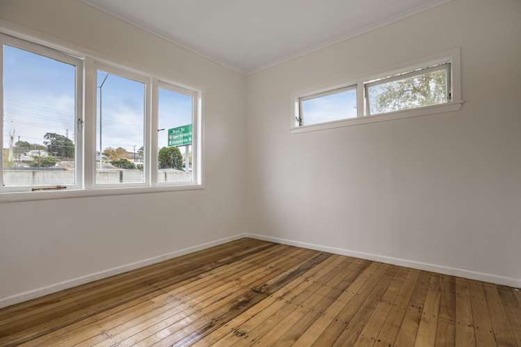 9 Huruhuru Road Massey_18