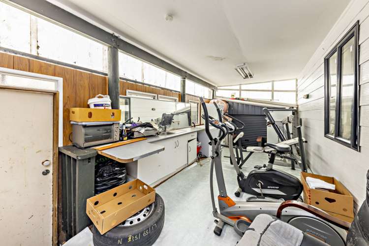 119 Beaumonts Way Manurewa_17