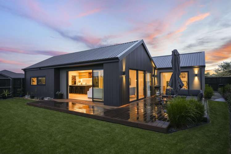 13 Halpin Drive Lincoln_17