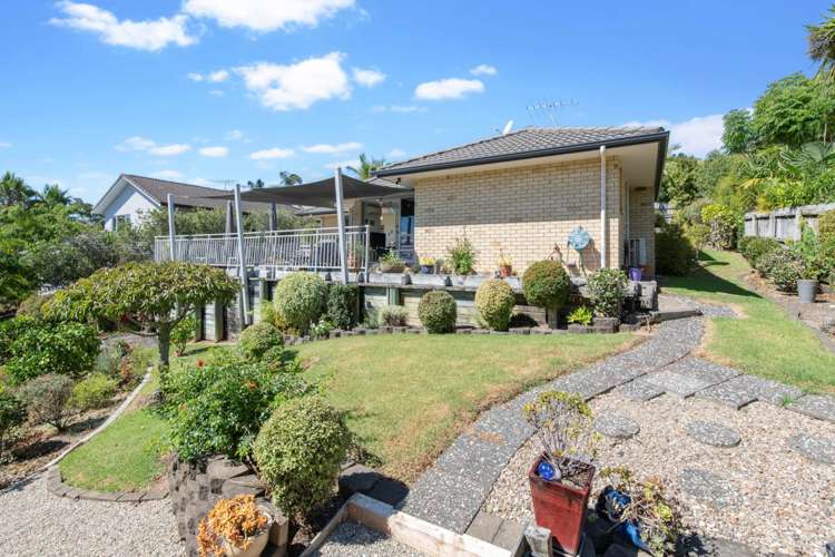 68 Rivervale Grove Stanmore Bay_19