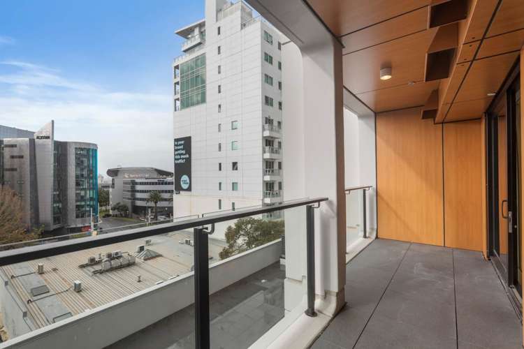 303/70 Anzac Avenue City Centre_7