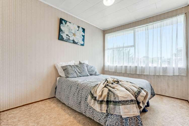 14 Quennell Avenue Favona_8