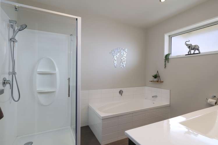 16 Istana Place Britannia Heights_20