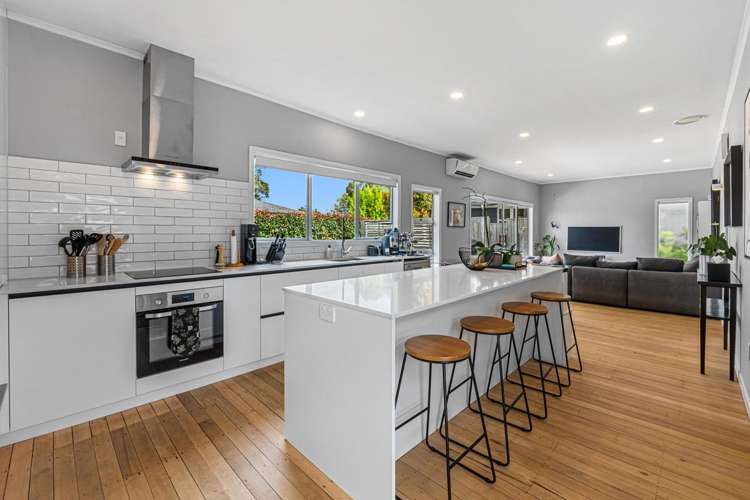 79 Hobsonville Road West Harbour_1