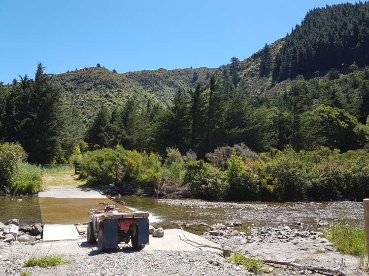 946 Mangatarere Valley Road Carterton_2