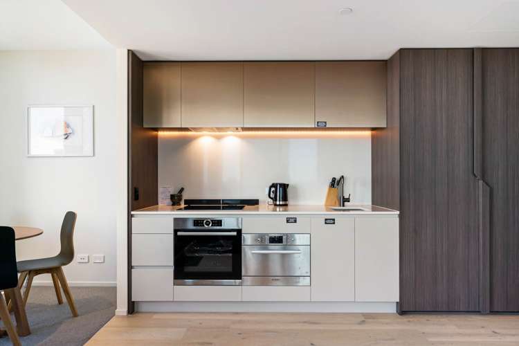 2401/10 Commerce Street Auckland Central_11