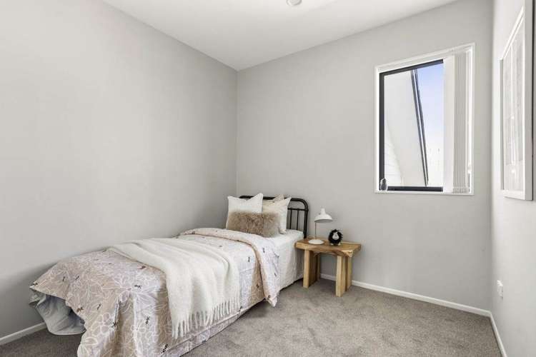 27 Surf View Crescent Red Beach_17