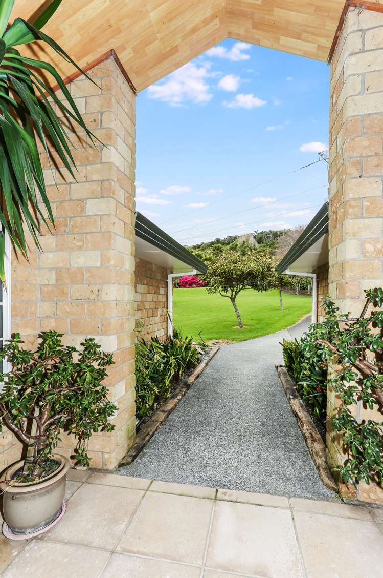 512 Redoubt Road Flat Bush_5