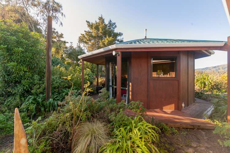 10 Labyrinth Lane Takaka_5