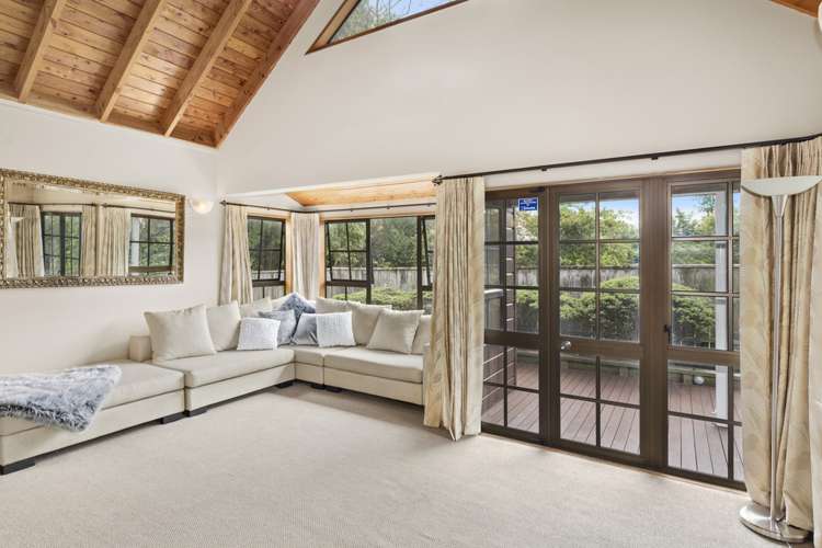 2/98 Horoeka Street Stokes Valley_5